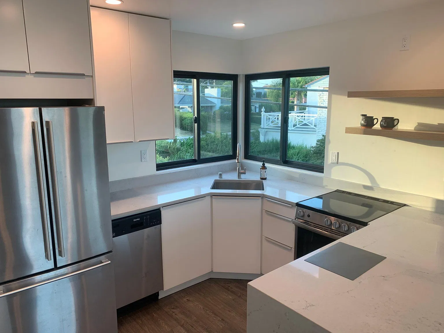 3650 Elliott St — Photo 4