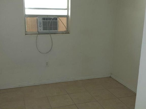5th image of 2421 Cannon St