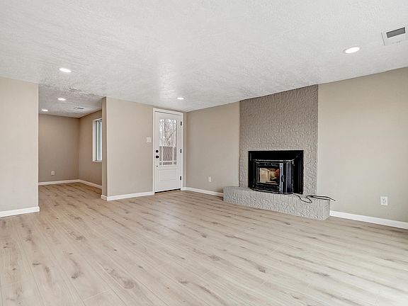 5th image of 1008 Paz Del Valle Ct NW