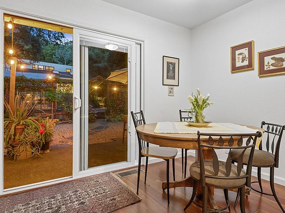 5th image of 106 Hooker Avenue