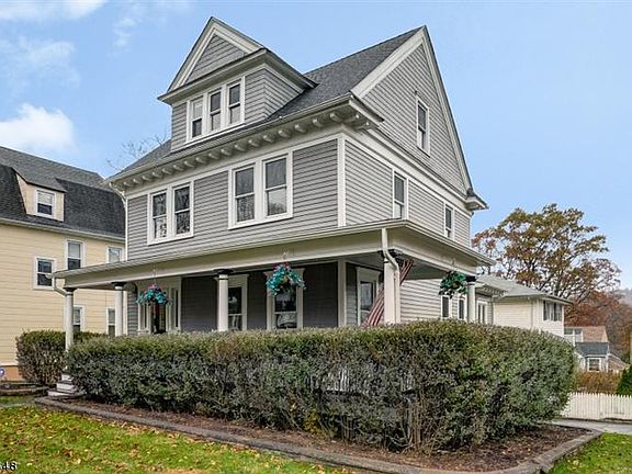 2nd image of 301 Academy St