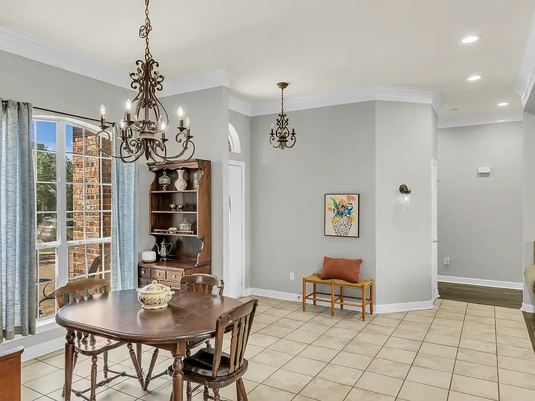 5613 Landsdown Dr — Photo 24