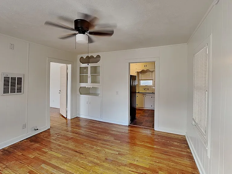 3333 W 5th St — Photo 10