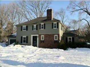 27 Boulder Brook Rd, Wellesley, MA 02481