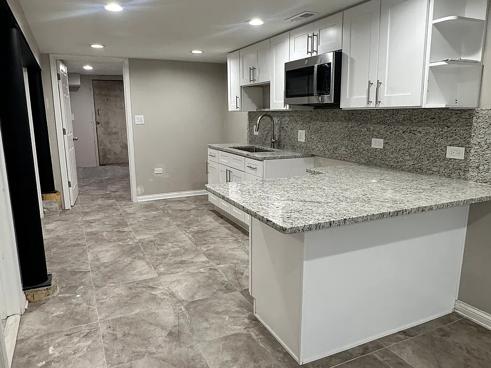 2908 W 38th Pl #BASEMENT