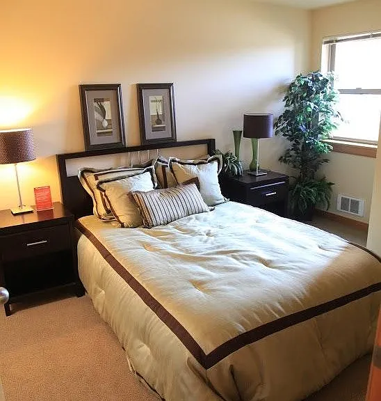 827 Hiawatha Pl #501 — Photo 8