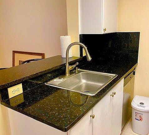 5th image of 3226 Coral Lake Ln