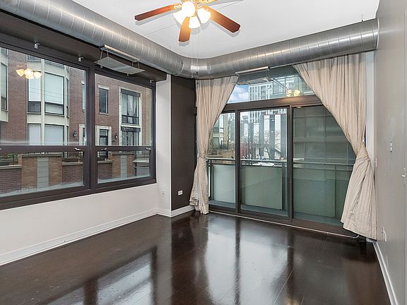 3rd image of 660 W Wayman St Unit 204
