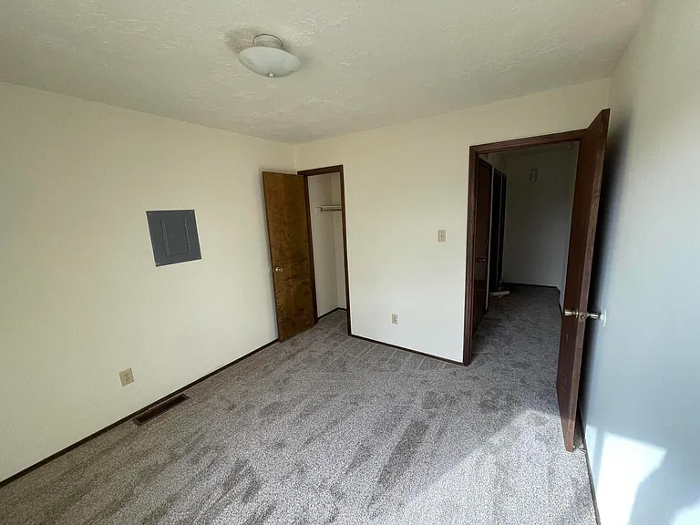 11400 Prospect Ave NE #B — Photo 10