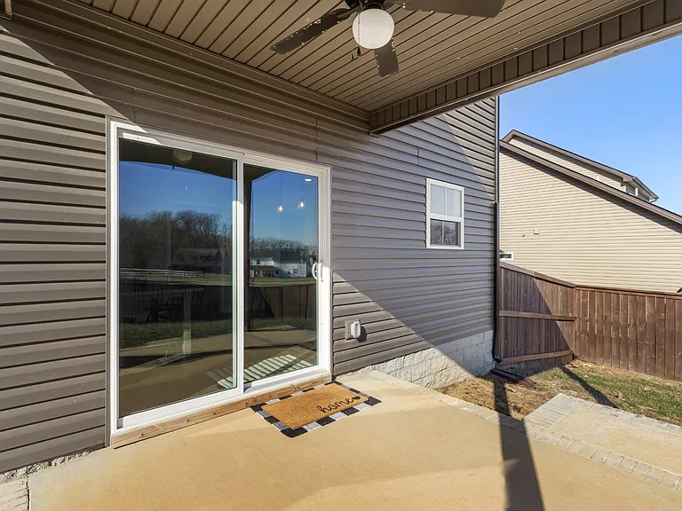 2433 Bucklin Dr — Photo 45
