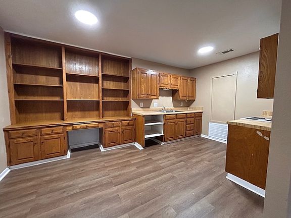 5th image of 3619 Glenda Ave