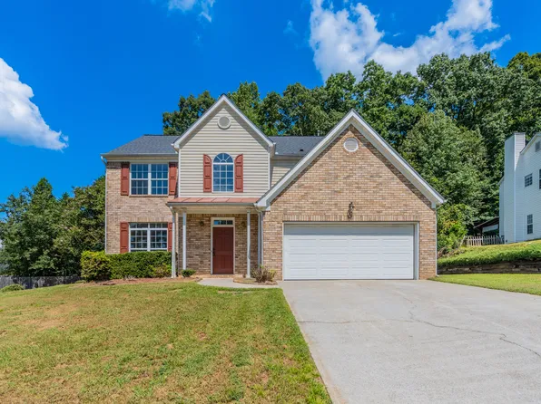 818 Pond View Ct NE, Buford, GA 30518