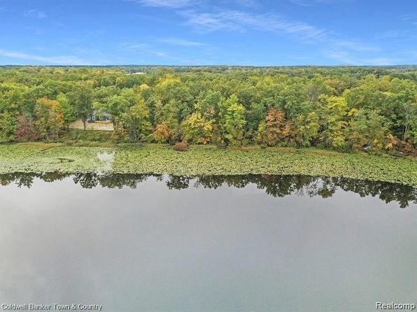 Waterfront - Howell MI Waterfront Homes For Sale - 18 Homes | Zillow