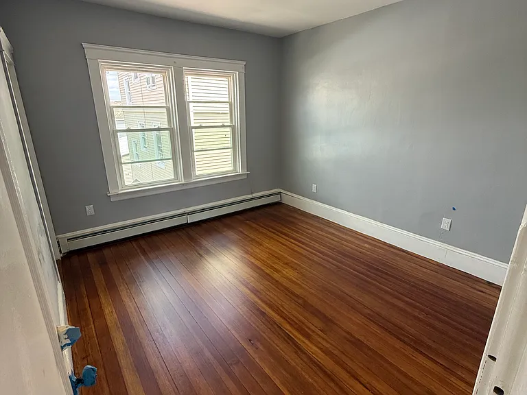 183 Byfield St #2R — Photo 9