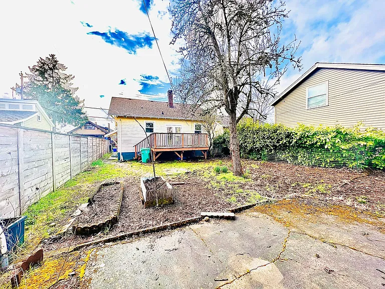 4728 NE 27th Ave — Photo 31