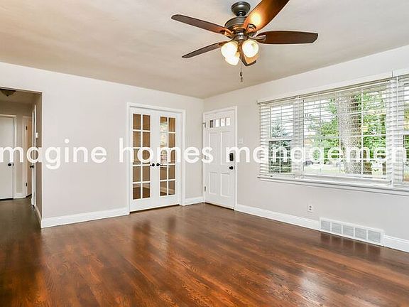 4th image of 780 E Essex Ave