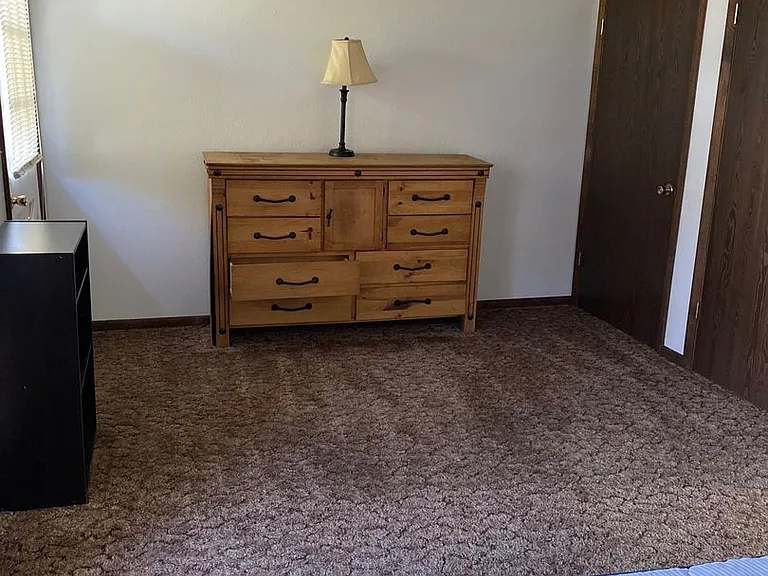 615 Freeman Ave — Photo 6