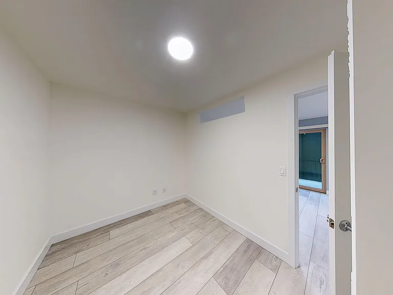 2520 College Avenue — Photo 47
