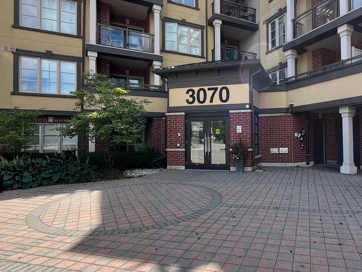 1 bed, $2,300 — Photo 2
