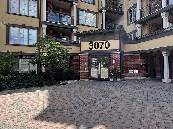 2nd image of 3070 Rotary Way #227