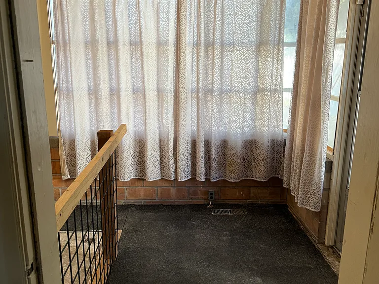 1342 Texas Ave — Photo 22