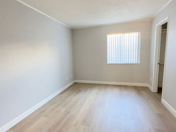 5th image of 175-197 E Grove St #3