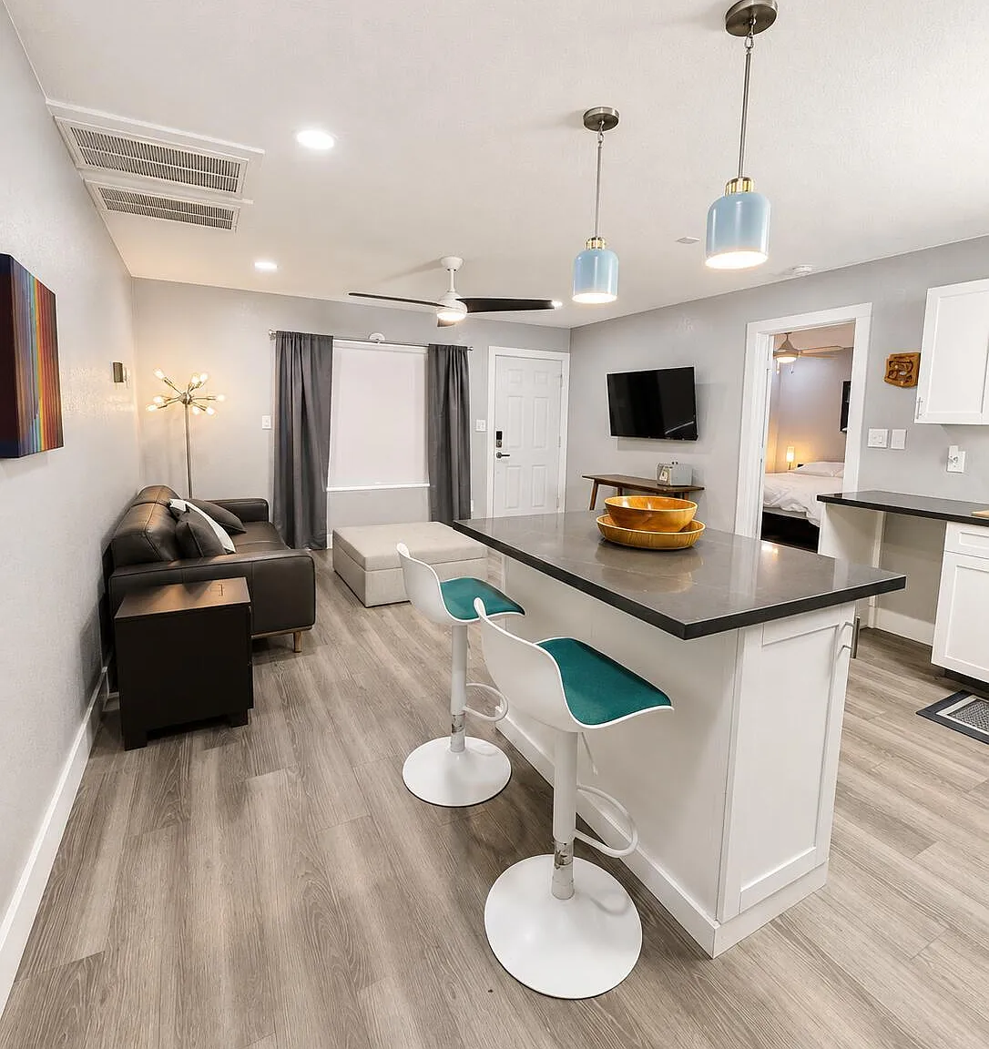 1 bed, 1.0 bath, 630 sqft, $1,500 — Photo 3