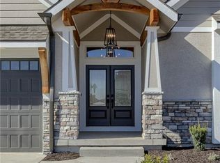 22046 W 114th Ct, Olathe, KS 66061