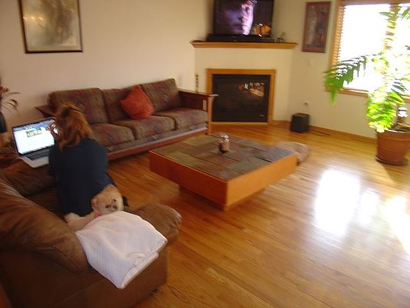 3rd image of 9422 Churchill Dr
