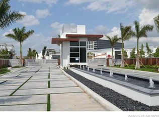 8289 NW 33rd Ter, Doral, FL 33122