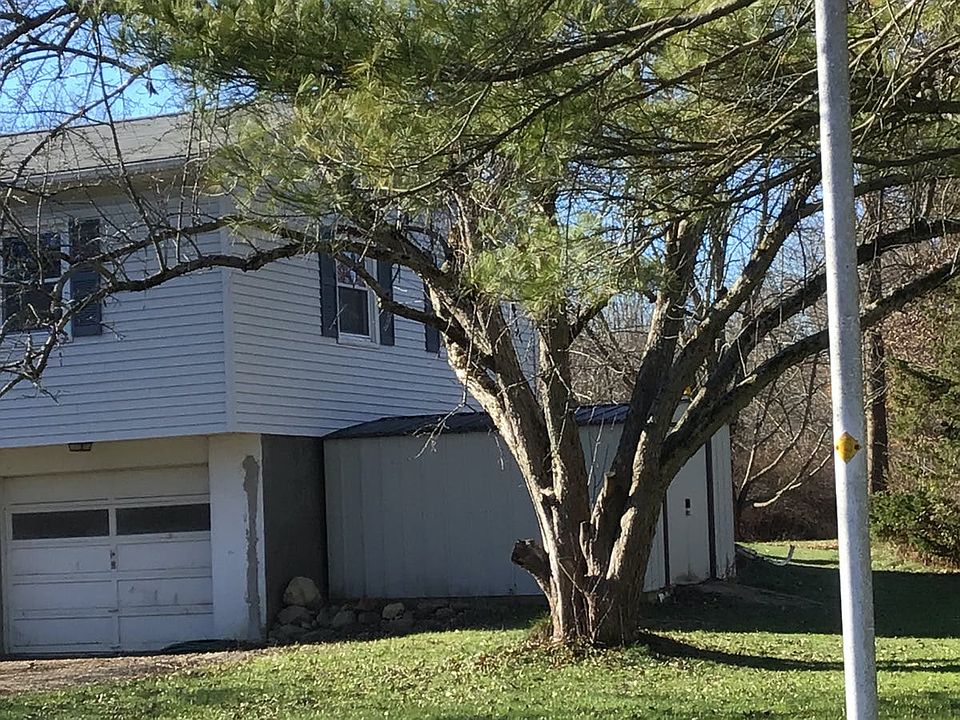 2nd image of 20 Western Ln