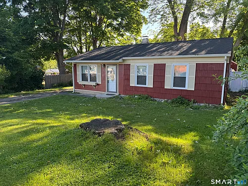 5 Webster Dr Photo 1