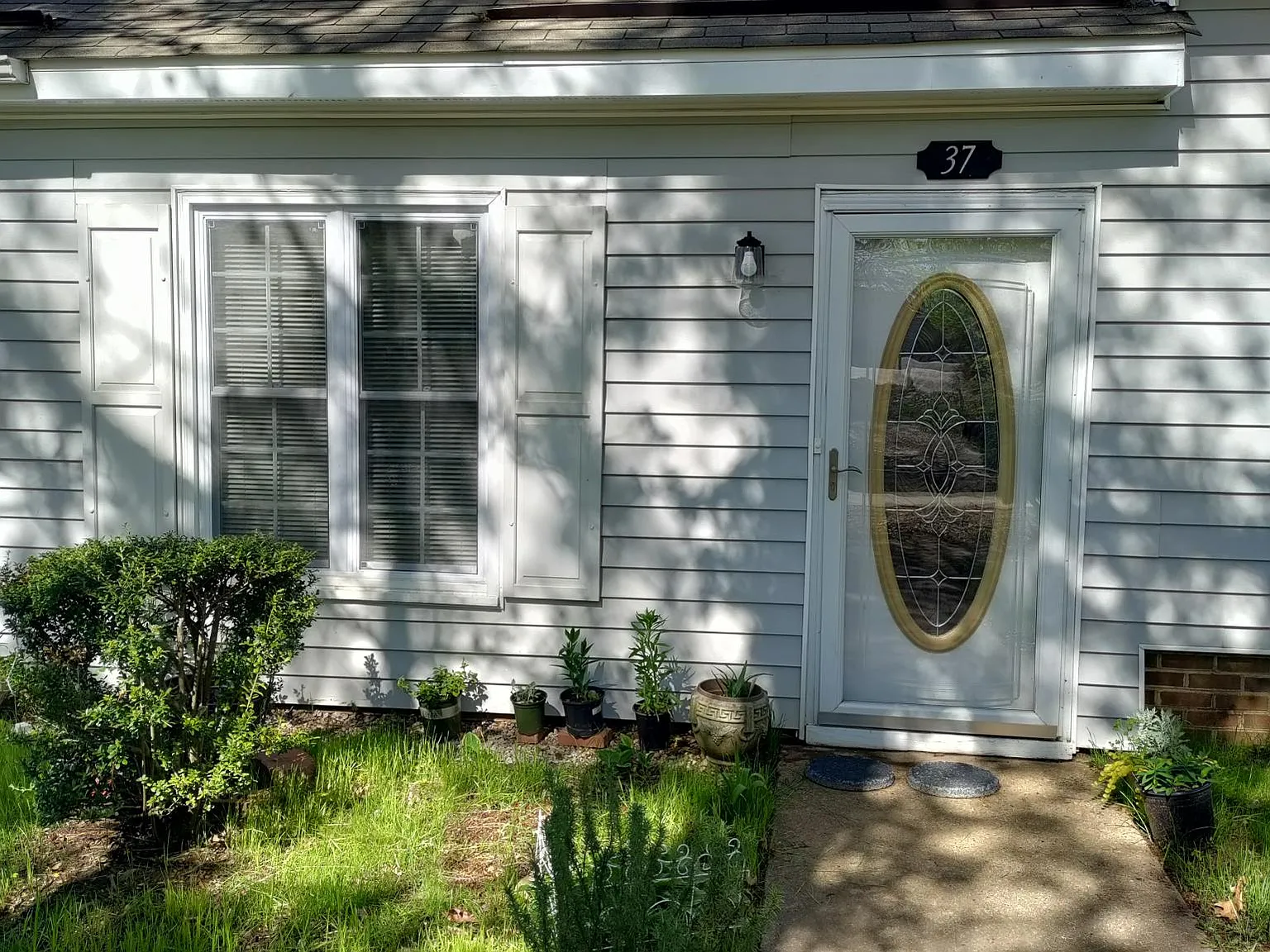 2 bed, 1.5 bath, 1088 sqft, $1,600 — Photo 2