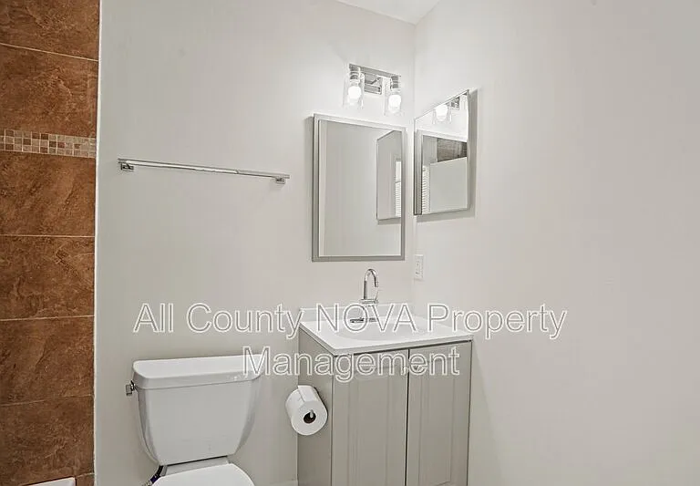 1611 Carriage House Ter #1611 — Photo 21