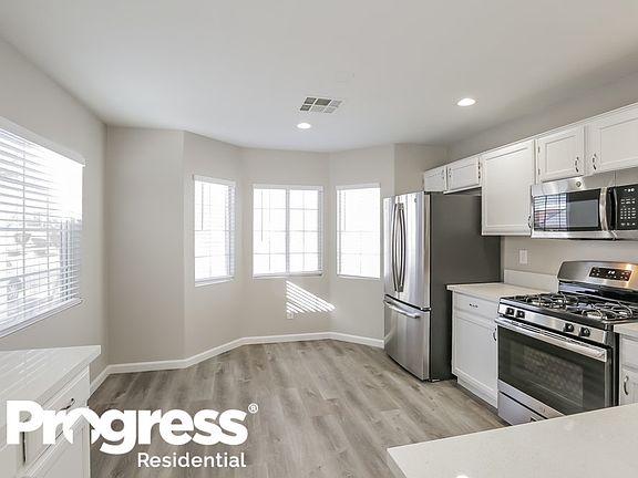 5th image of 3031 W Hammer Ln