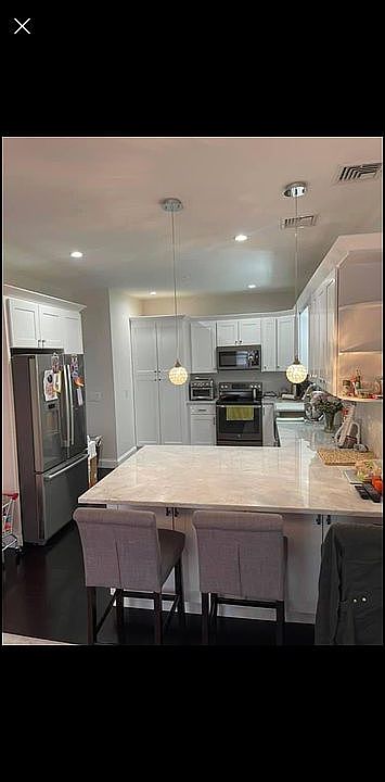 1st image of 169 Highland Ave