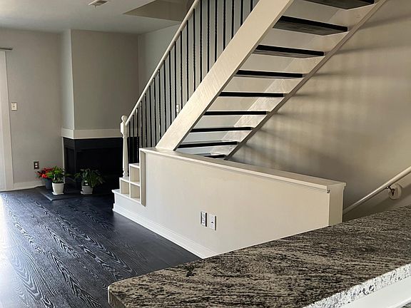 4th image of 1515 E Ocean View Ave APT 109
