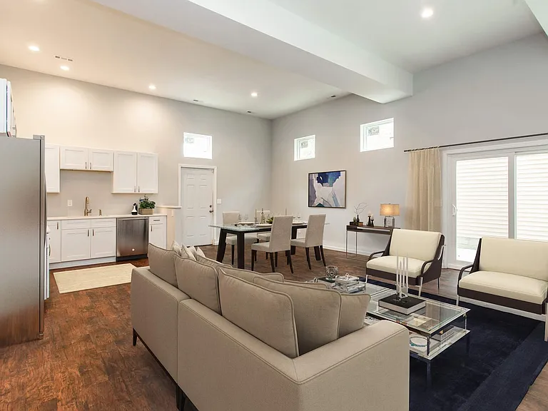 3246 Lorain Ave — Photo 3