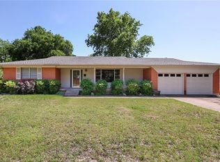 1710 Smith Ln, Arlington, TX 76013