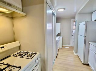 Prime Location! 1BR Bungalow Near DU, Light Rail, and Porter Hospital! Available Now!!, Denver, CO 80210