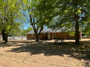 2815 N 56th St, Springdale, AR 72762