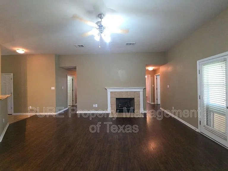 18401 Hees Ln — Photo 16