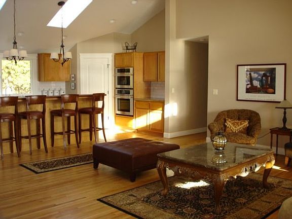 Vaulted Great Room 
