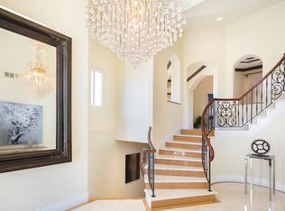 23 Oak Ct, Orinda, CA 94563