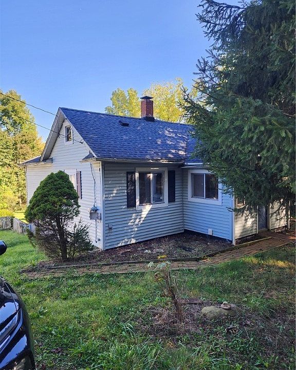 5690 Annie St, Lowellville, OH 44436 Zillow