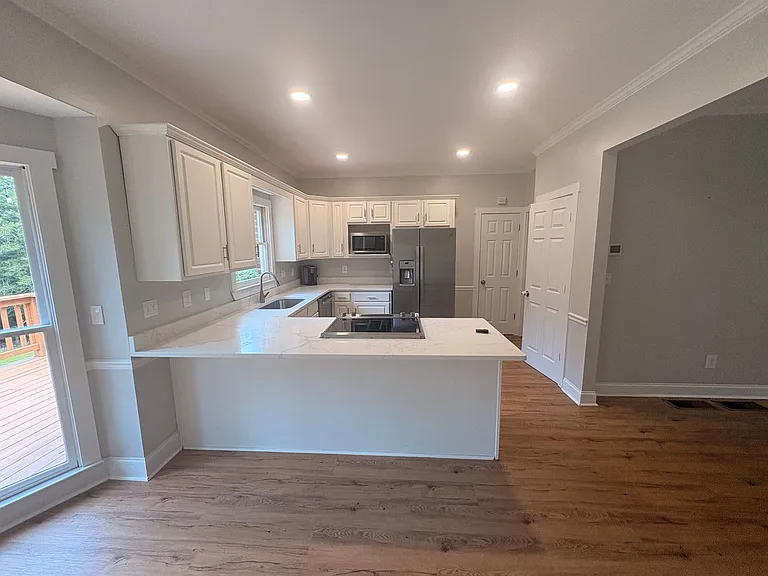 1540 Cleveland Rd — Photo 9