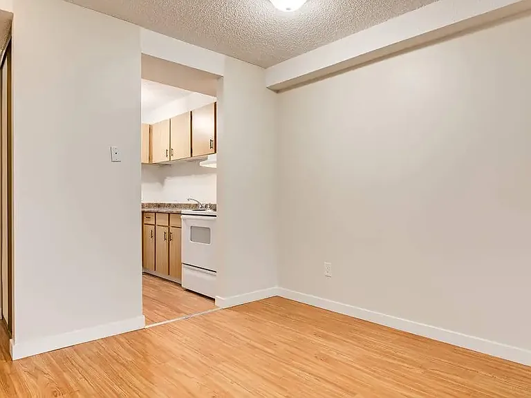 4408A 32nd St — Photo 14