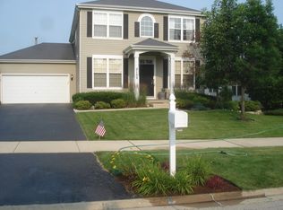 2132 Fescue Dr, Aurora, IL 60504