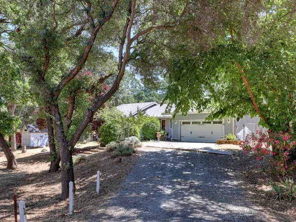 2830 Campbell Dr, Auburn, CA 95602