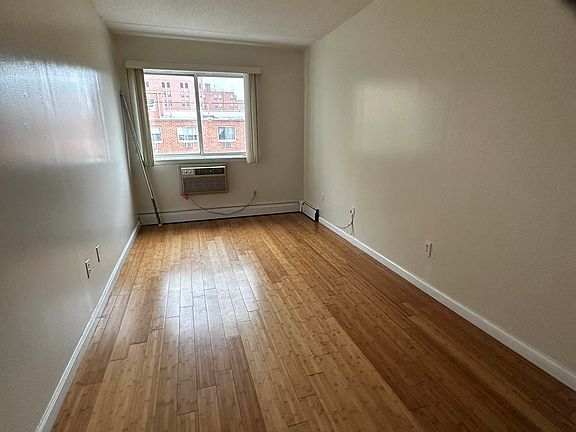 5th image of 77 E 119th St #E212